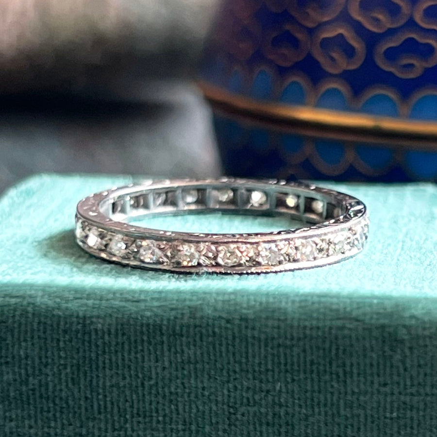 Antique Art Deco Diamond Eternity Band in Platinum, c. 1920