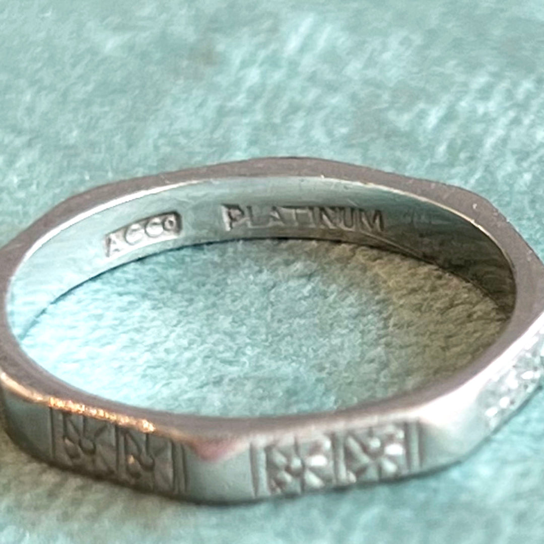 Antique Art Deco Engraved Band Ring Platinum, c.1920