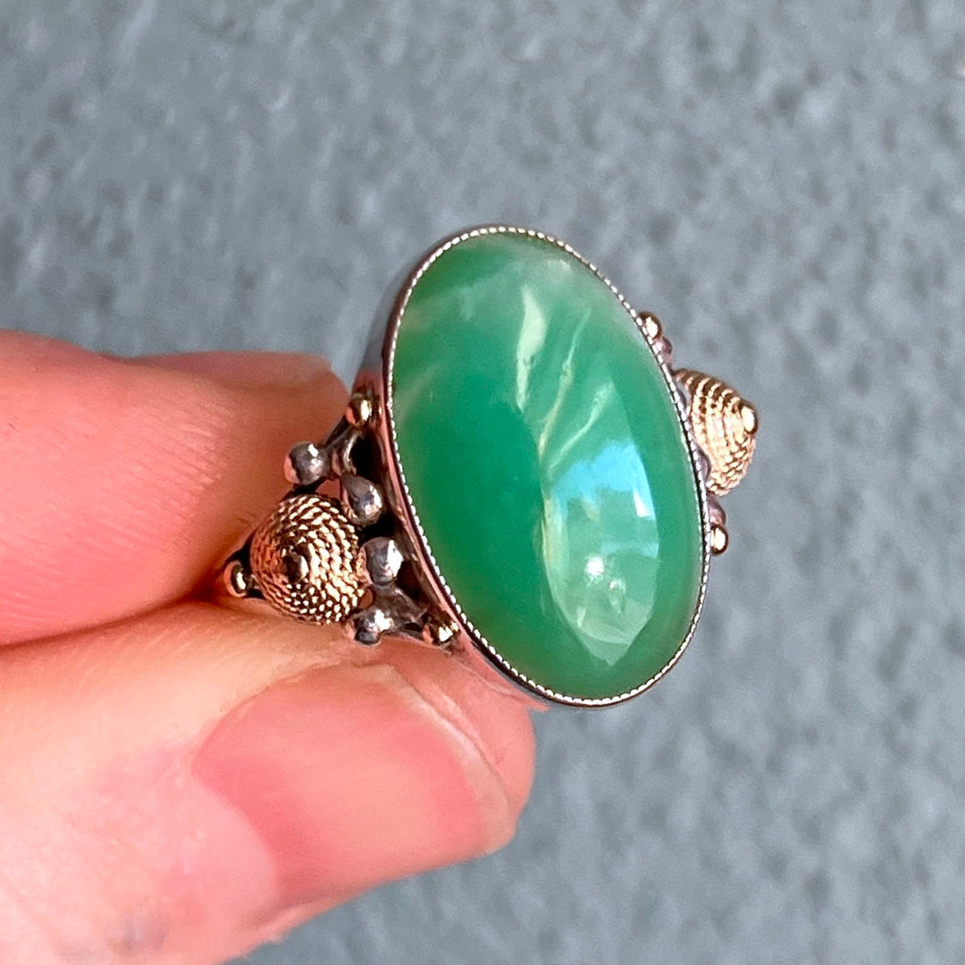 Close view of green jade Art Deco ring