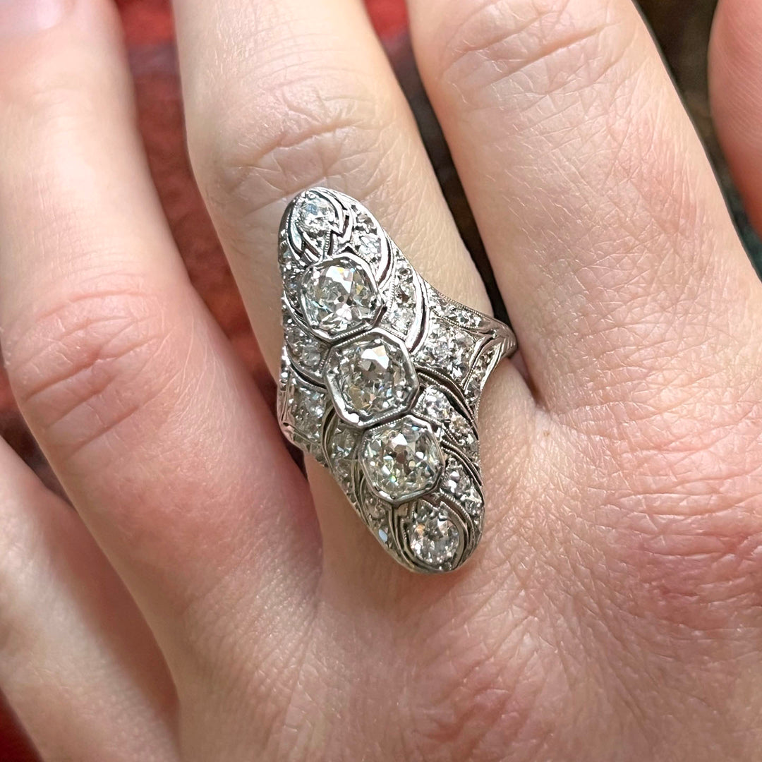 Antique Art Deco Ring Diamond Filigree Platinum c.1920