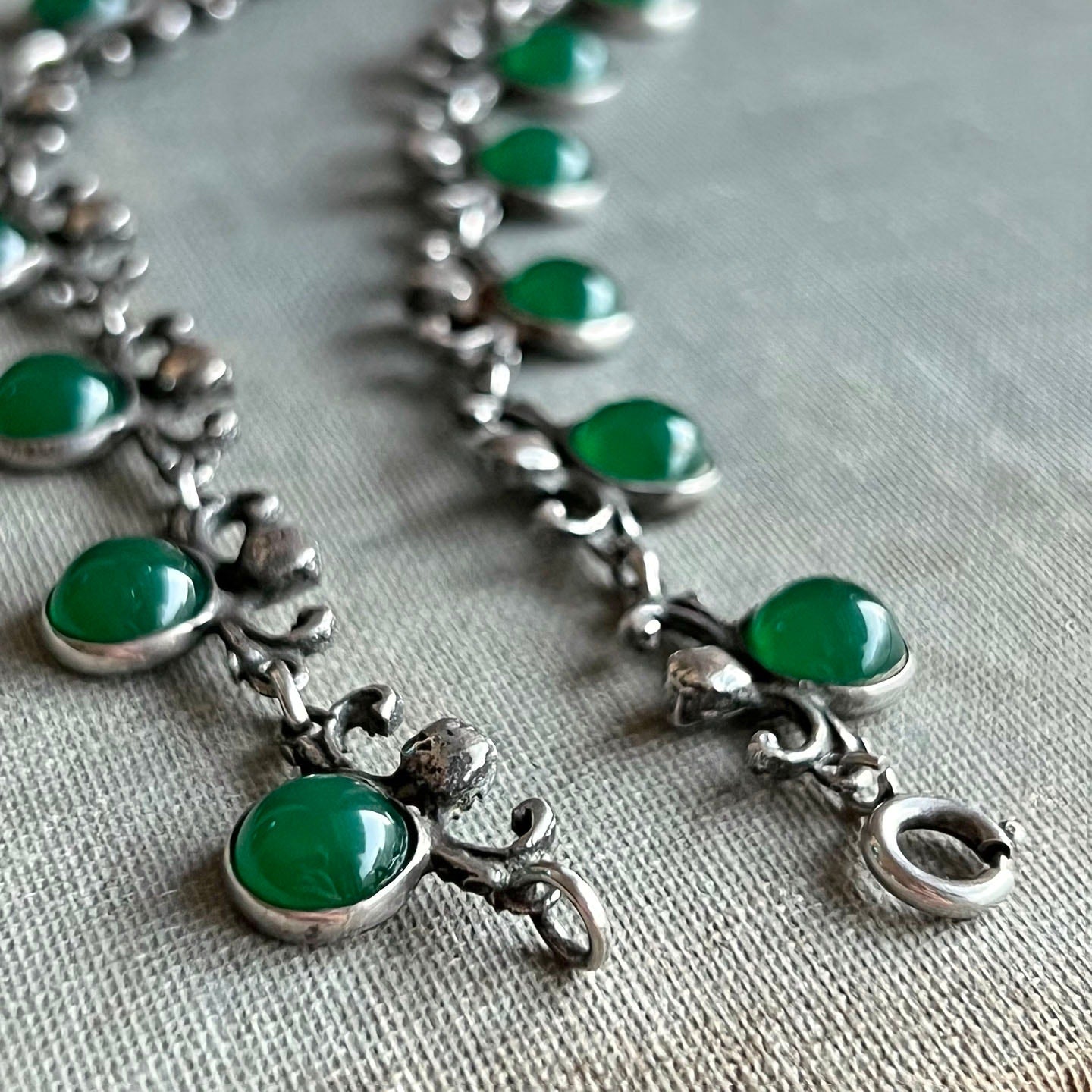 Antique Art Nouveau Silver Green Glass Necklace, Foliate Link Design