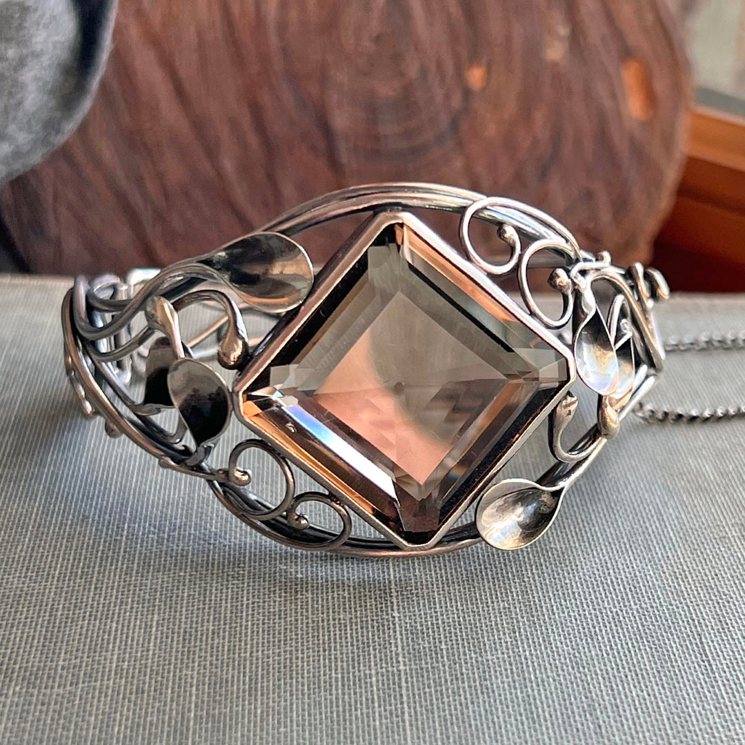 Antique Arts and Crafts silver quartz bangle