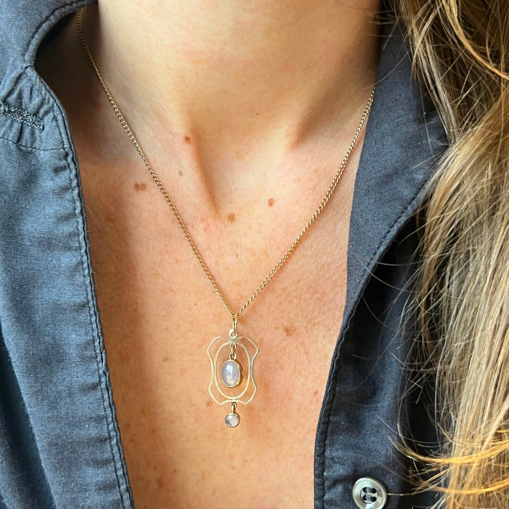 Antique Arts and Crafts Opal Gold Pendant c. 1910
