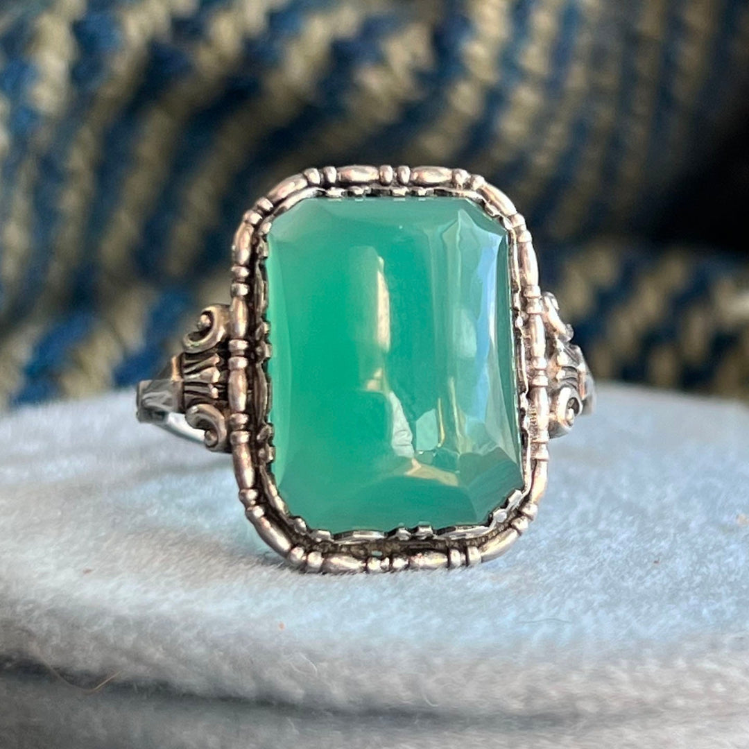 Antique Arts and Crafts Silver Green Chalcedony Ring c. 1910 Rectangular Cushion Chalcedony Ring Size 6.5
