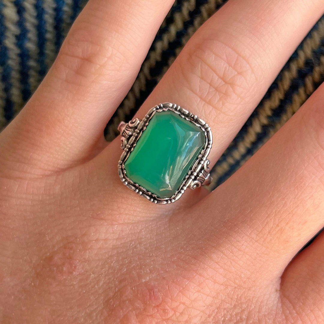 Antique Arts and Crafts Silver Green Chalcedony Ring c. 1910 Rectangular Cushion Chalcedony Ring Size 6.5