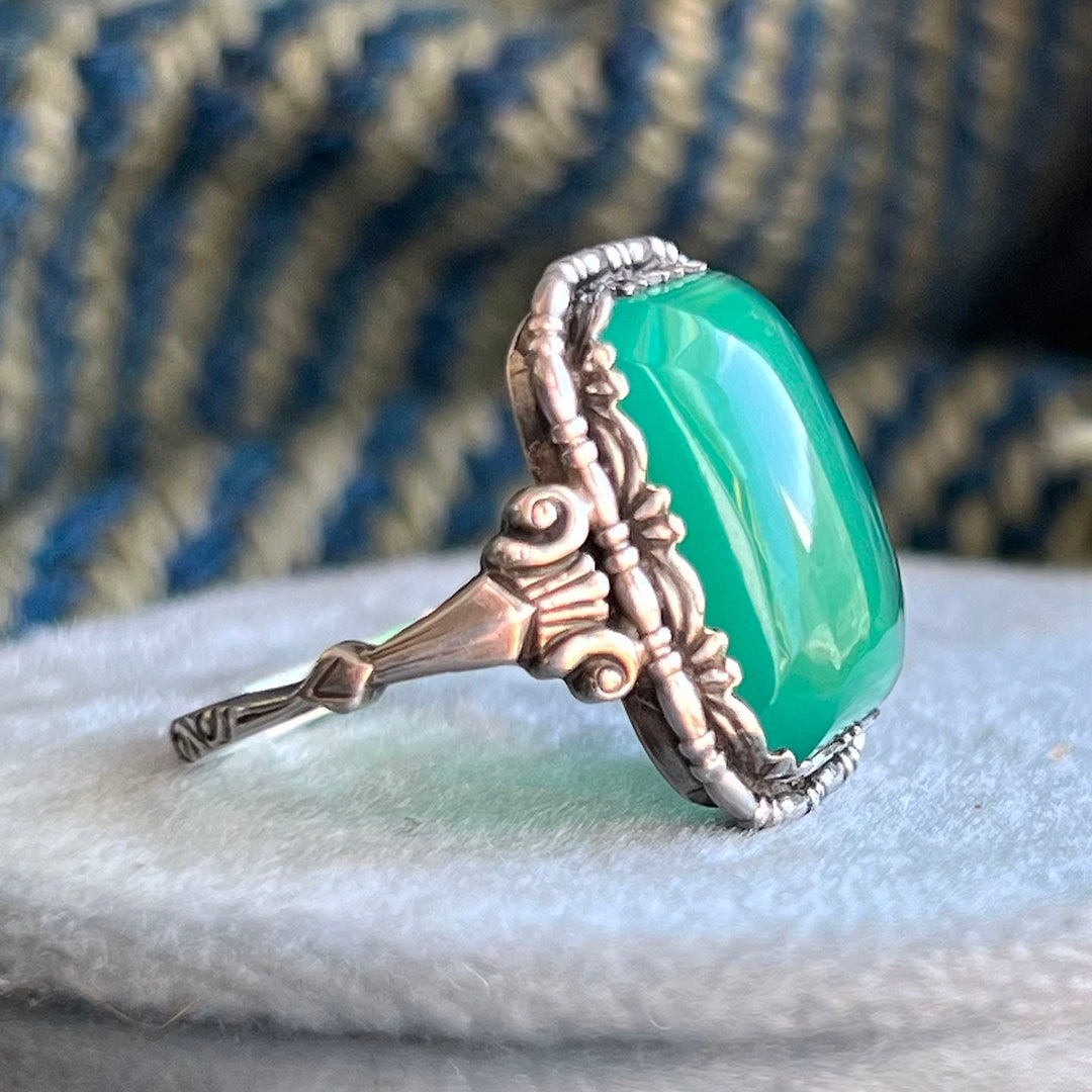 Antique Arts and Crafts Silver Green Chalcedony Ring c. 1910 Rectangular Cushion Chalcedony Ring Size 6.5