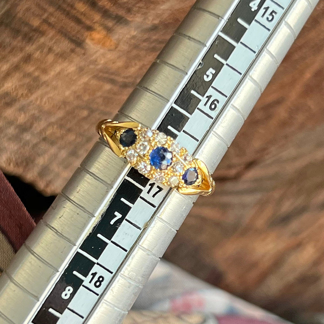 Estate Edwardian sapphire and diamond cocktail ring detai