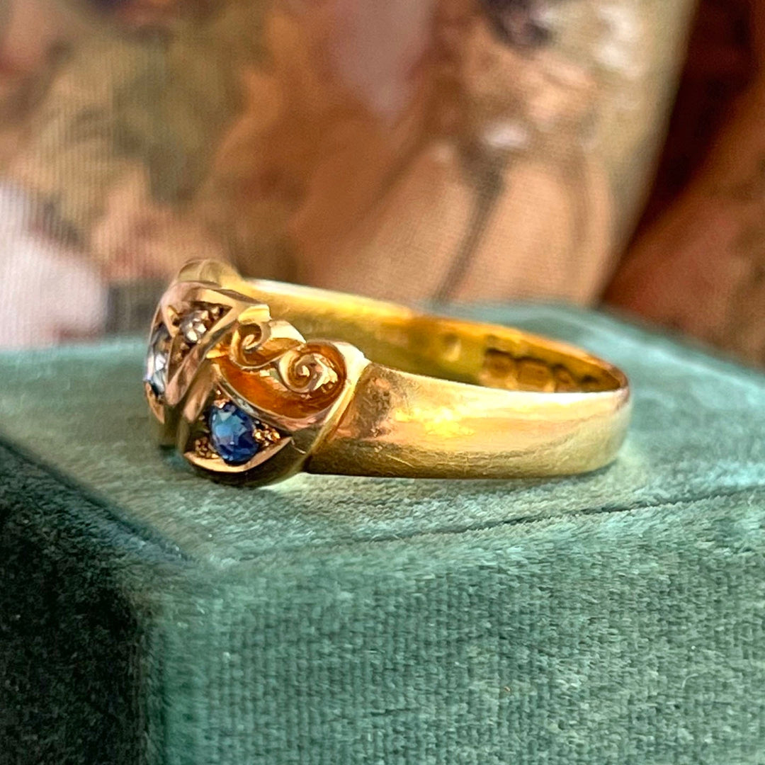 Vintage 1900s sapphire and diamond ring close up