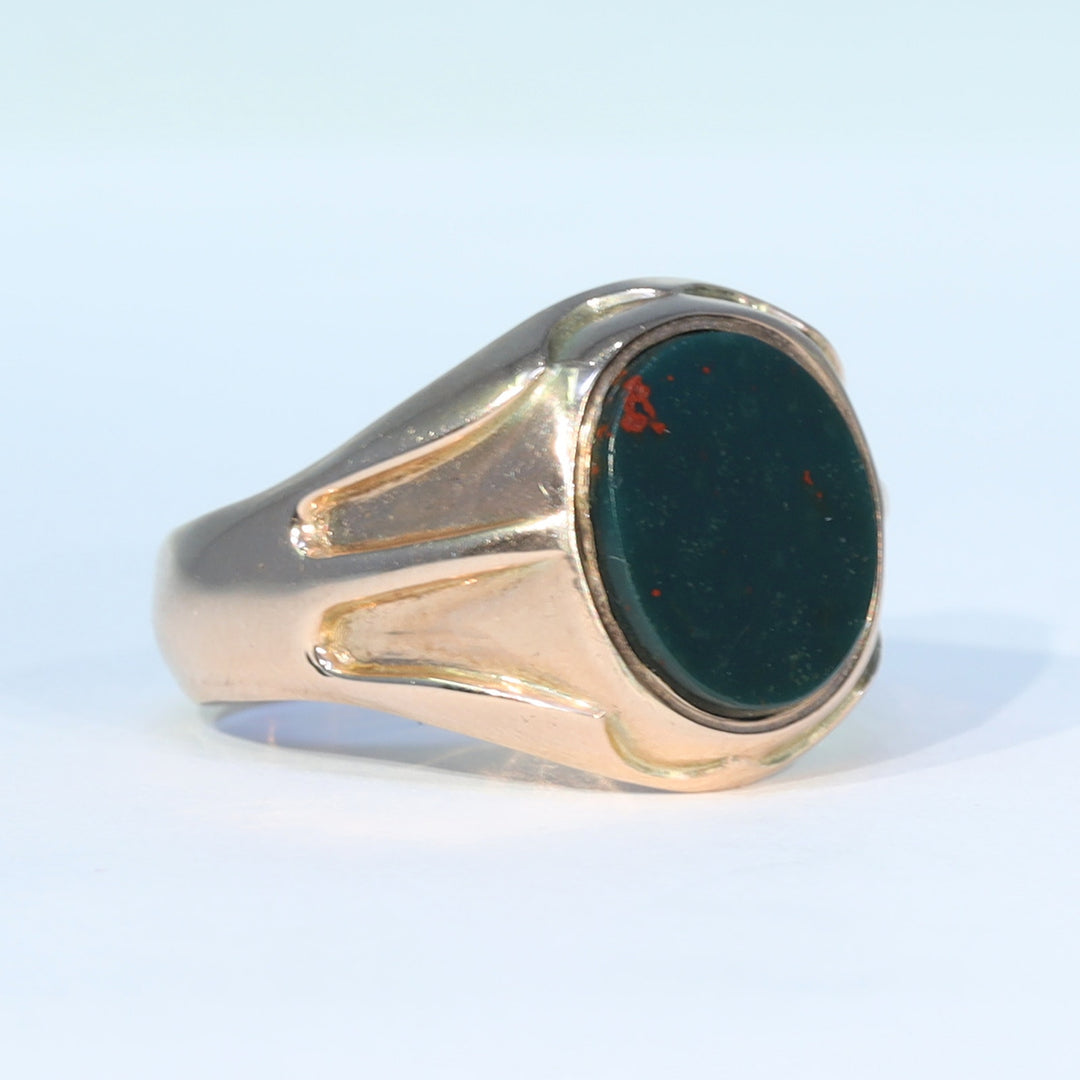 Chester hallmarked 9 karat gold signet ring