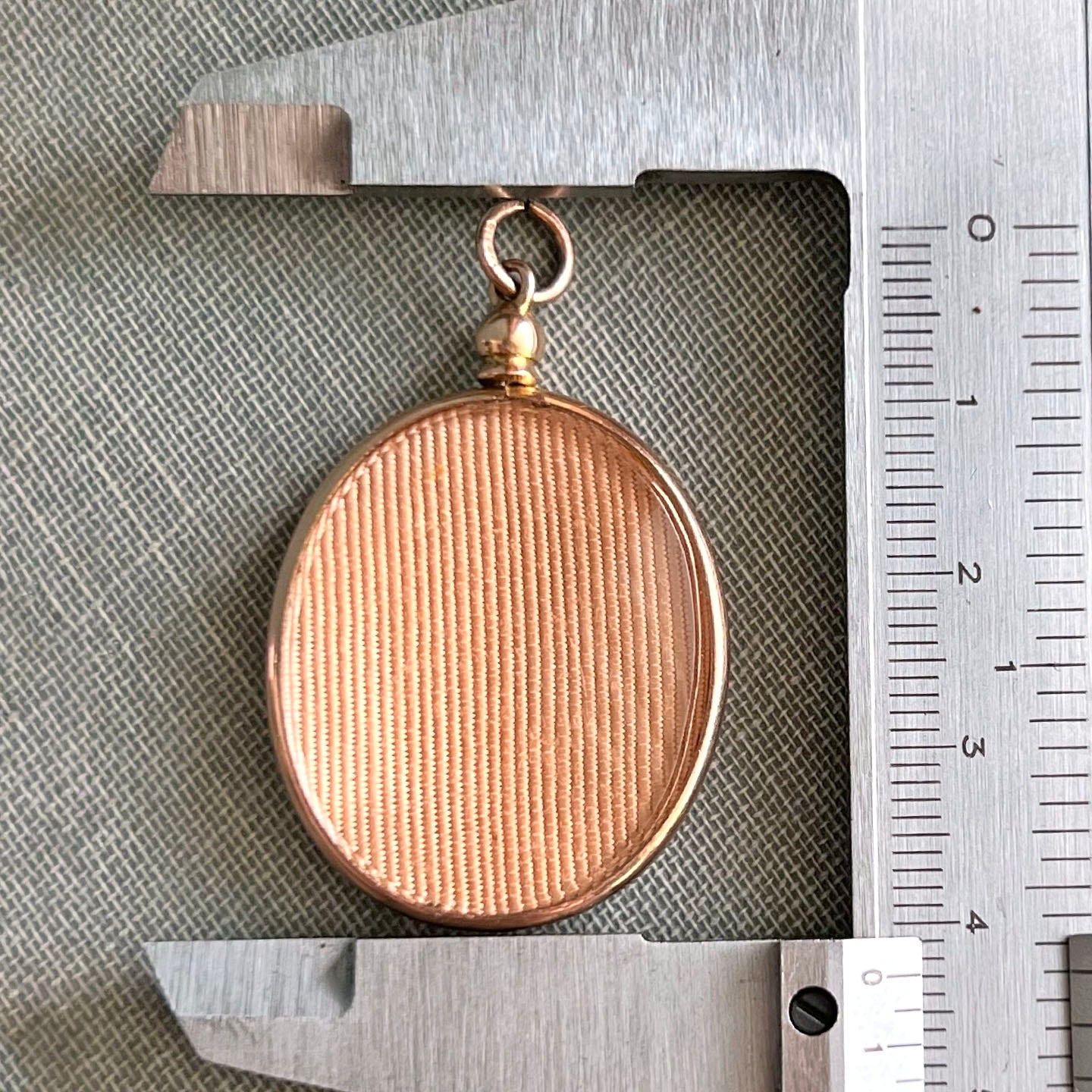 英国　Birmingham 　K9 　1911年　locket Antique Edwardian 9k Gold Oval Photo Locket Pendant, Birmingham 1914