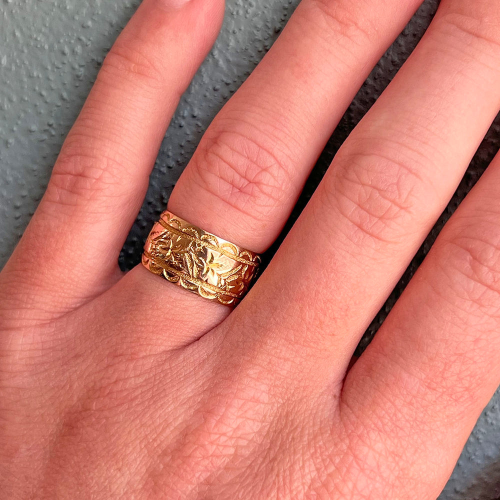 Antique Edwardian 9k Gold Band Ring Floral Engraved, Chester 1909