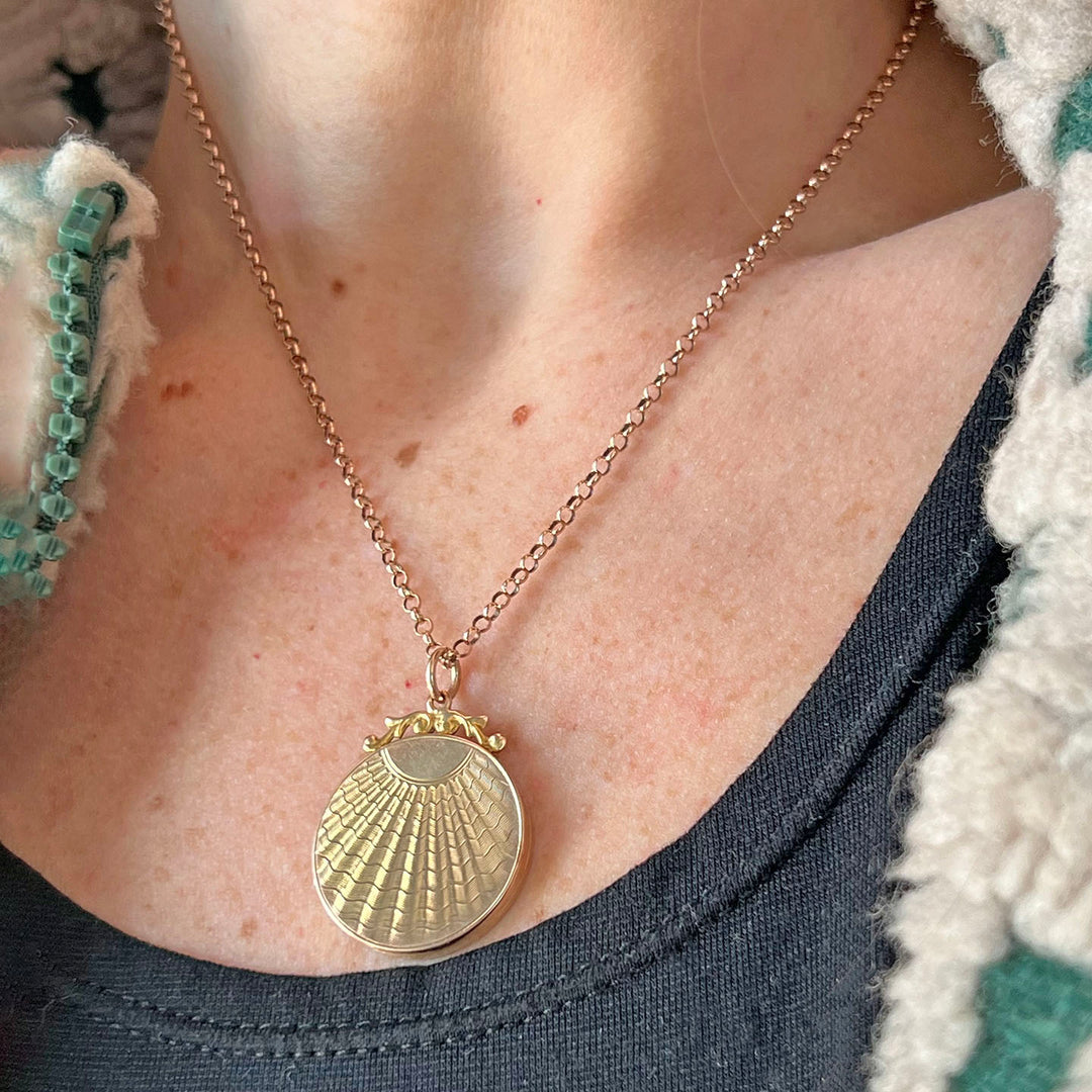 Antique Edwardian Locket Engraved Gold Birmingham 1913