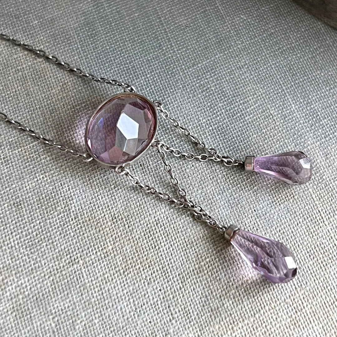 Detail of amethyst gemstone setting antique necklace