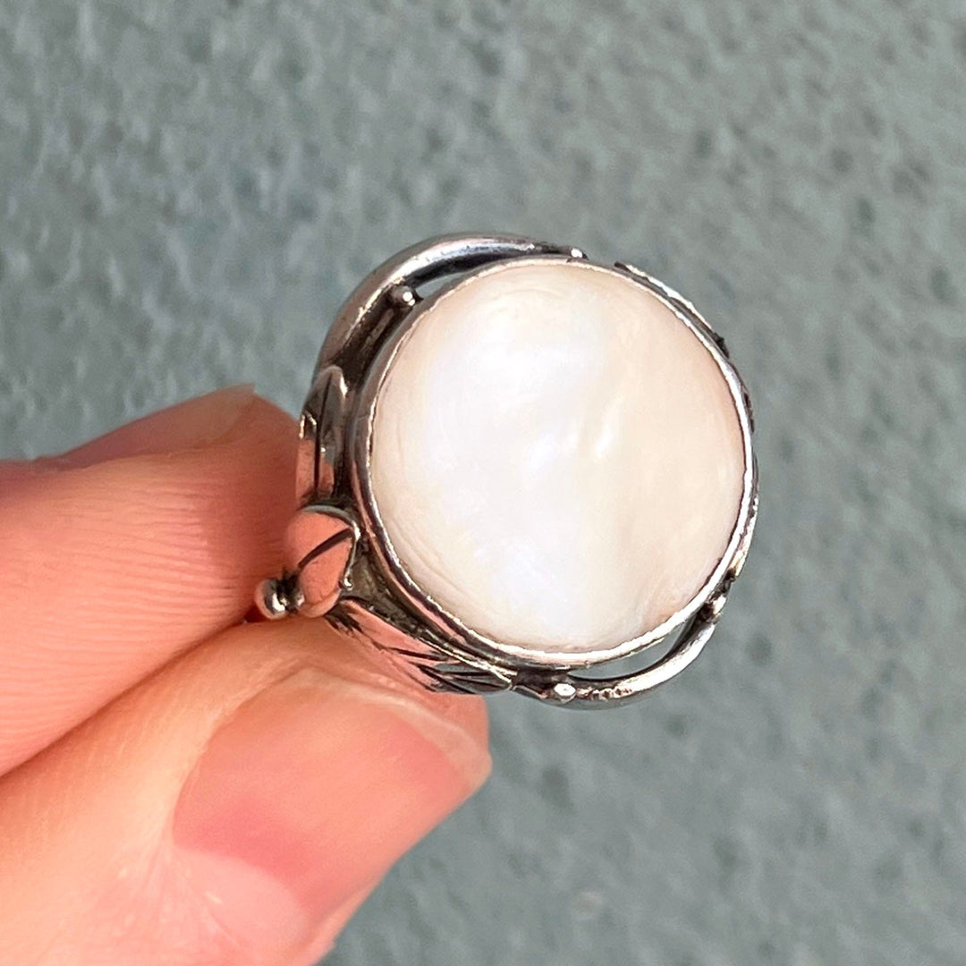 Close view of luminous mother of pearl ring