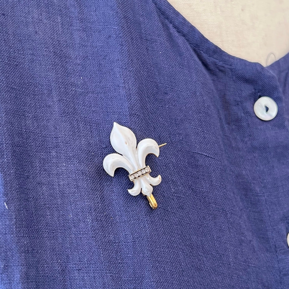 Antique French 18k Gold Fleur-de-Lis Brooch Watch Hanger Pin White Enamel Rose-Cut Diamonds, c. 1870