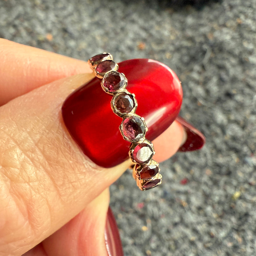 Antique Georgian Gold Garnet Eternity Ring, c.1800