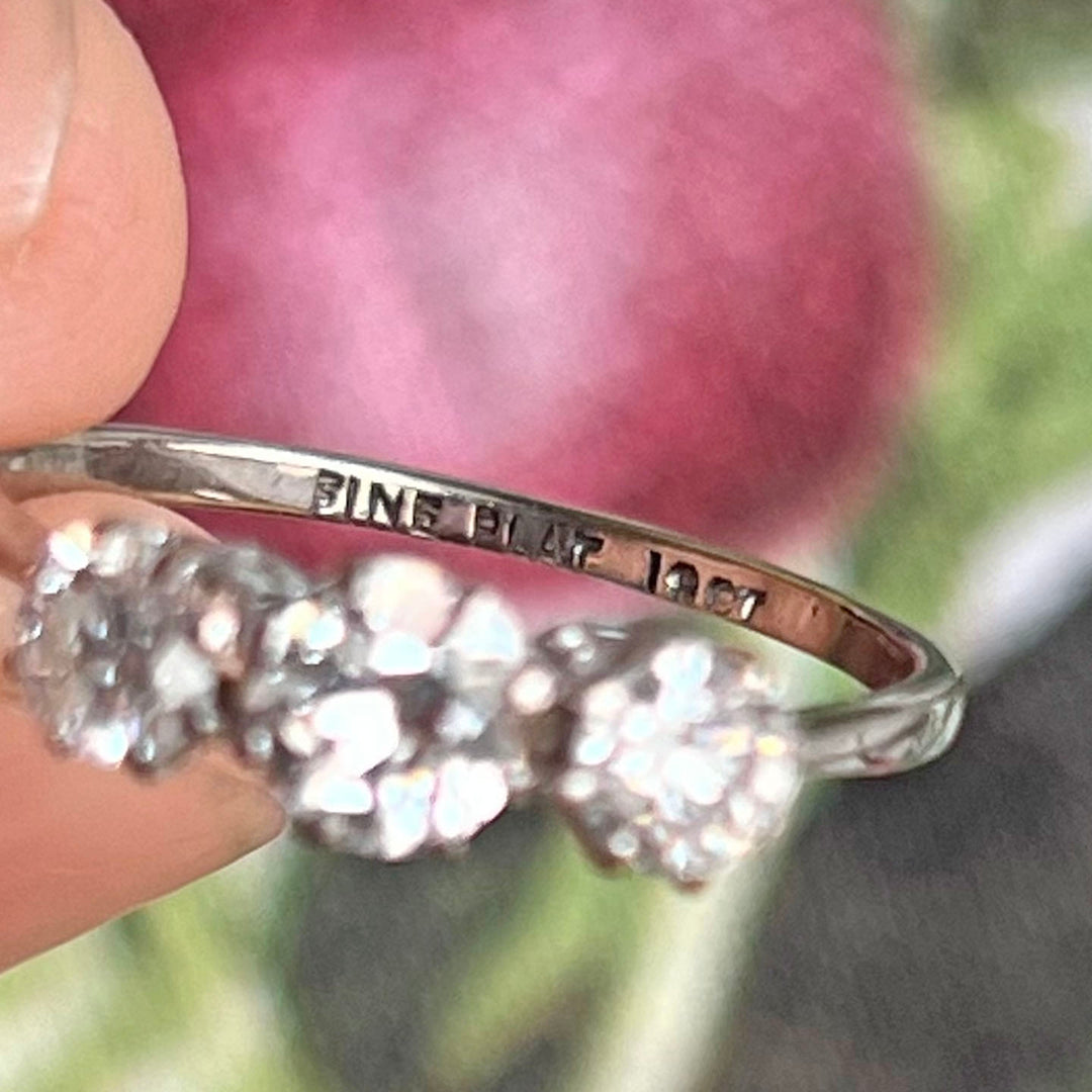Antique Three-Stone Diamond Ring Gold and Platinum, c. 1920