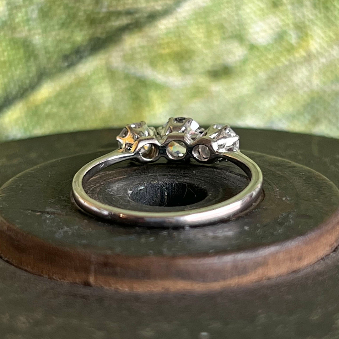 Antique Three-Stone Diamond Ring Gold and Platinum, c. 1920