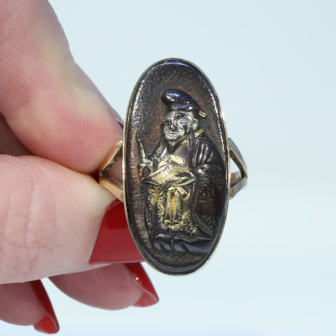 Antique gold ring with Japanese Daikoku figure