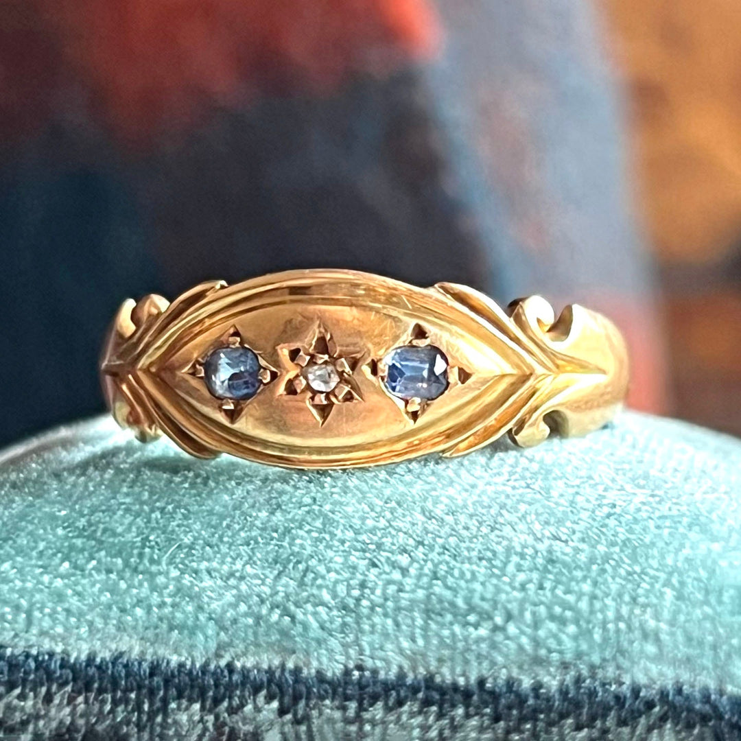 Antique Victorian 18k gold sapphire ring classic design