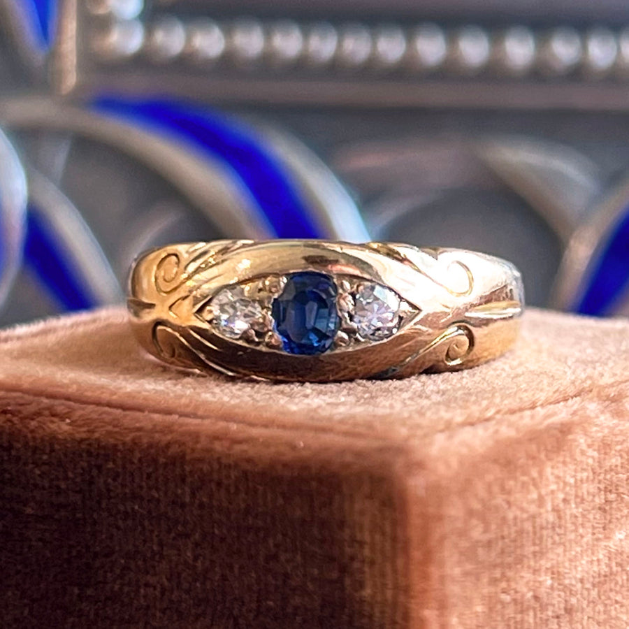 Antique Victorian 18k Gold Sapphire Diamond Ring c. 1900