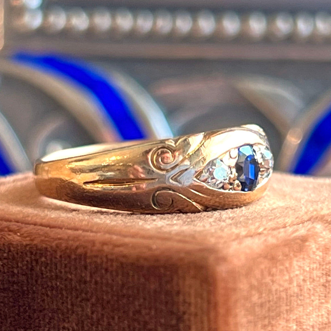 Antique Victorian 18k Gold Sapphire Diamond Ring c. 1900