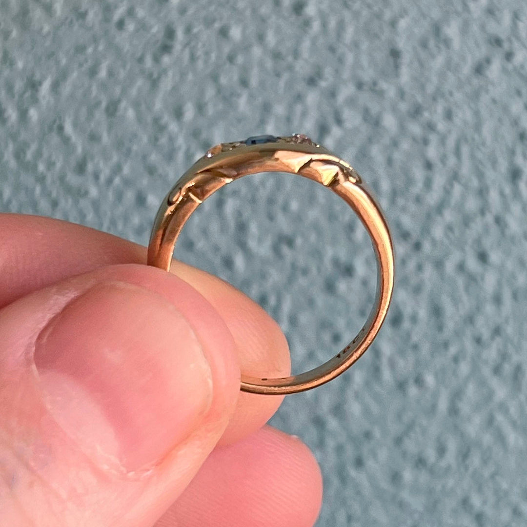 Antique Victorian 18k Gold Sapphire Diamond Ring c. 1900