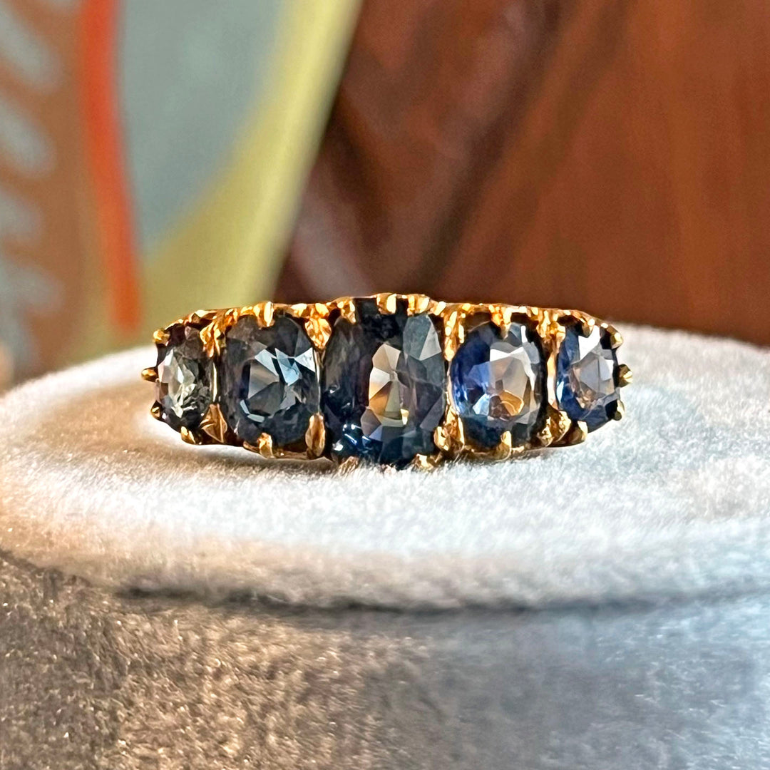 Antique Victorian 18k Gold Sapphire Ring, c. 1890