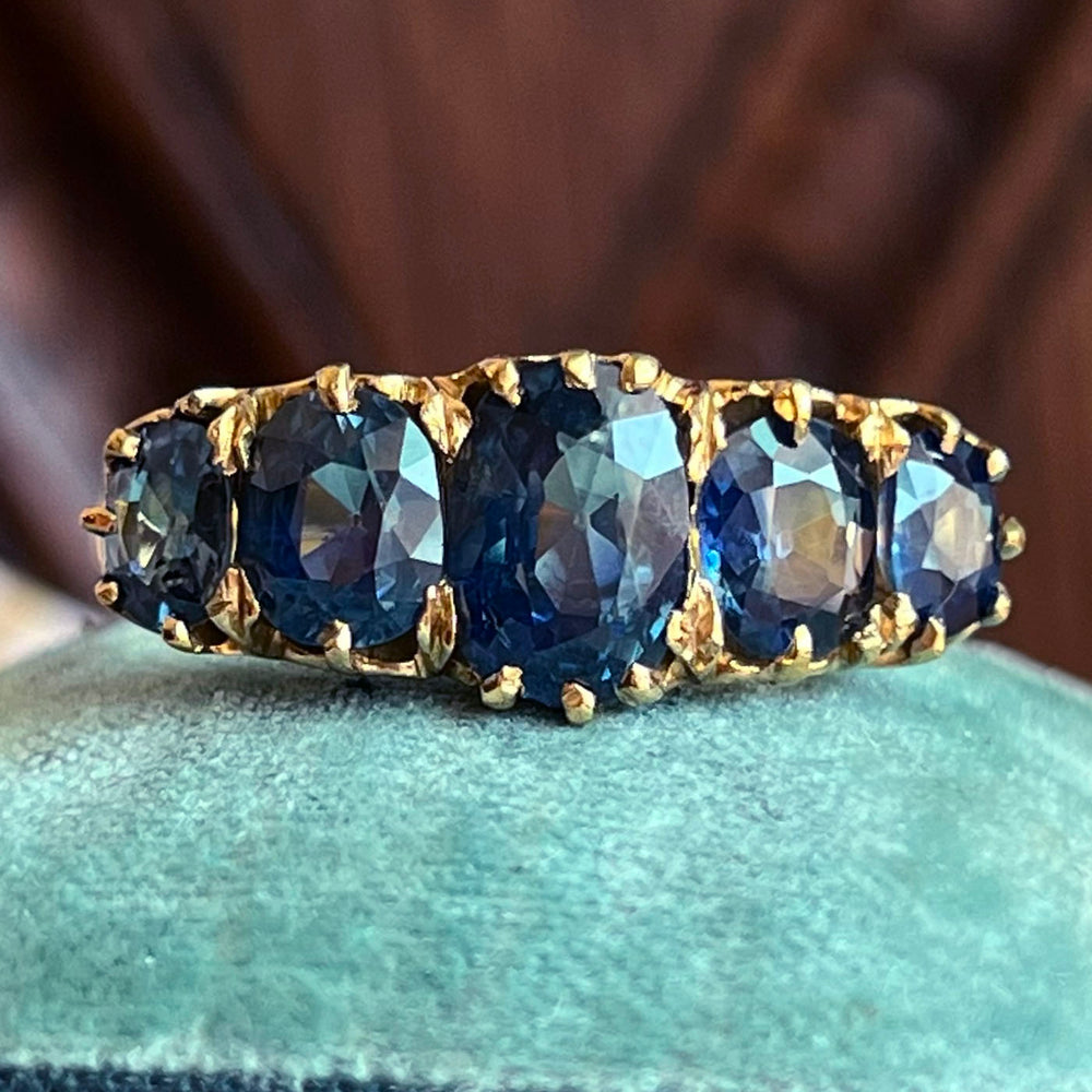 Antique Victorian 18k Gold Sapphire Ring, c. 1890