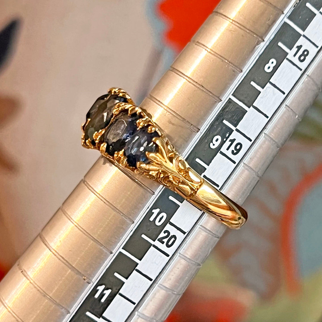 Antique Victorian 18k Gold Sapphire Ring, c. 1890