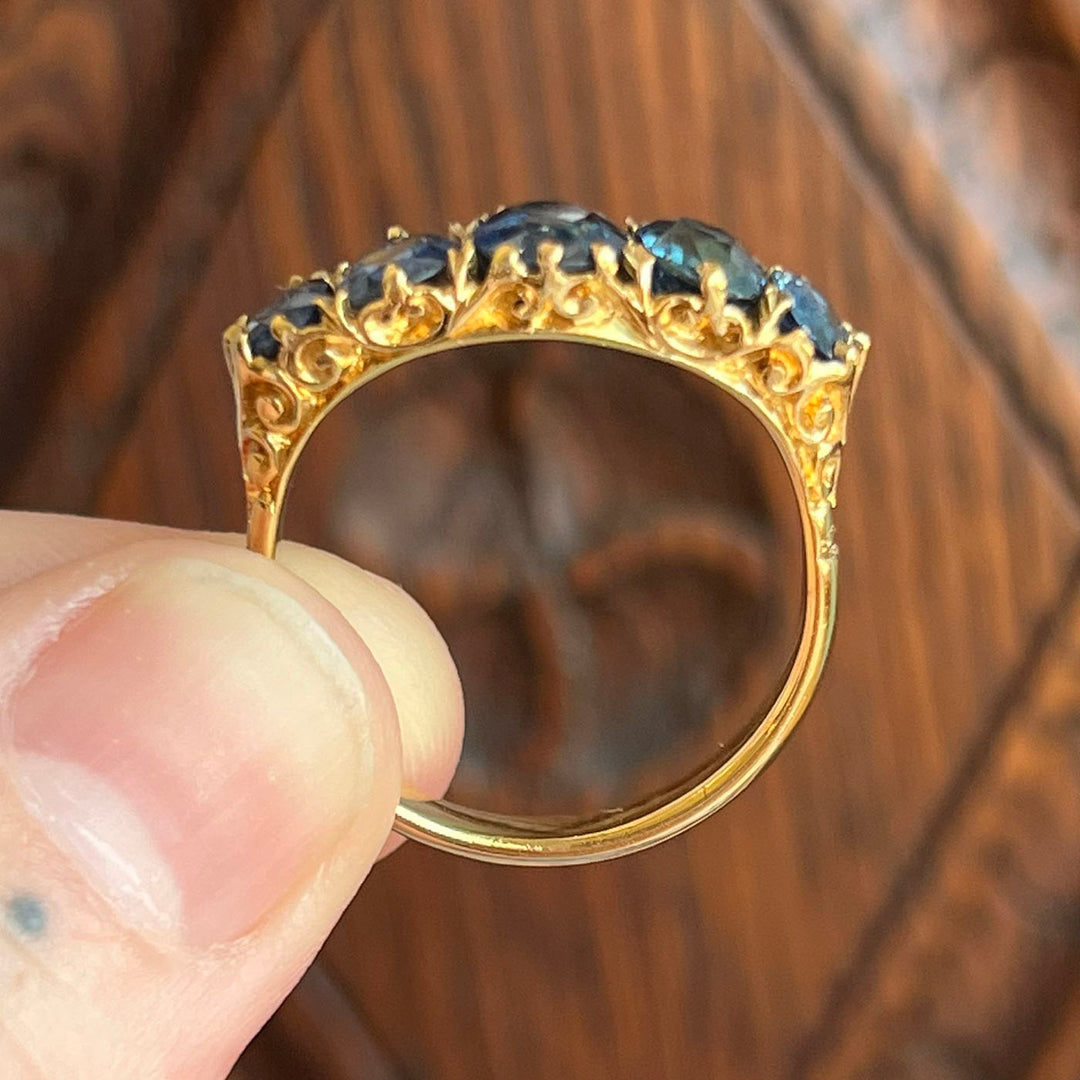 Antique Victorian 18k Gold Sapphire Ring, c. 1890