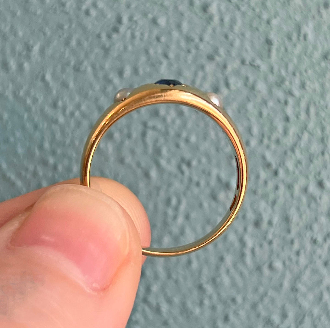 Antique Victorian 3-Stone Ring 18k Gold Sapphire and Pearl, c.1890