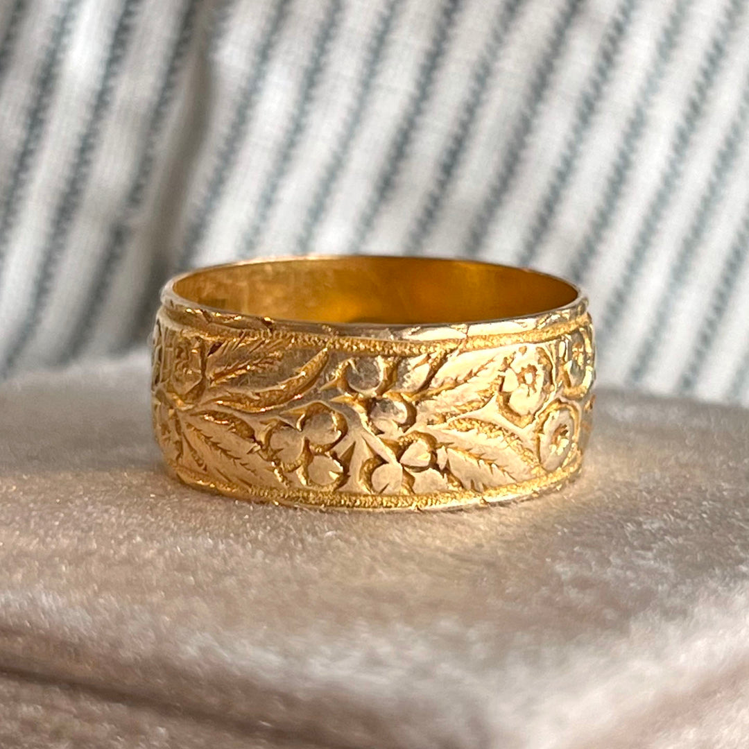Antique Victorian Band Engraved 18k Gold Floral Birmingham 1903