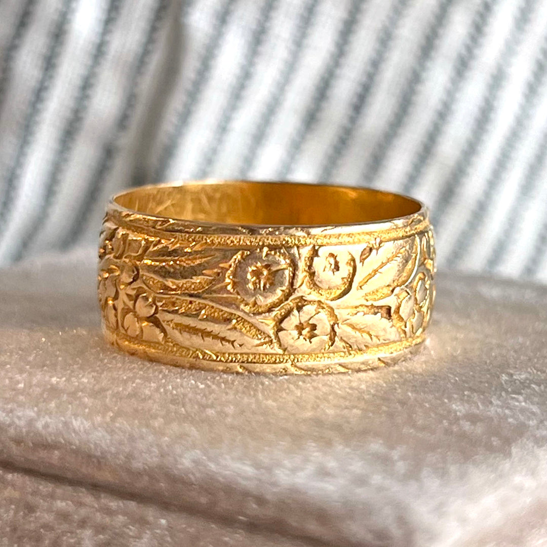 Antique Victorian Band Engraved 18k Gold Floral Birmingham 1903