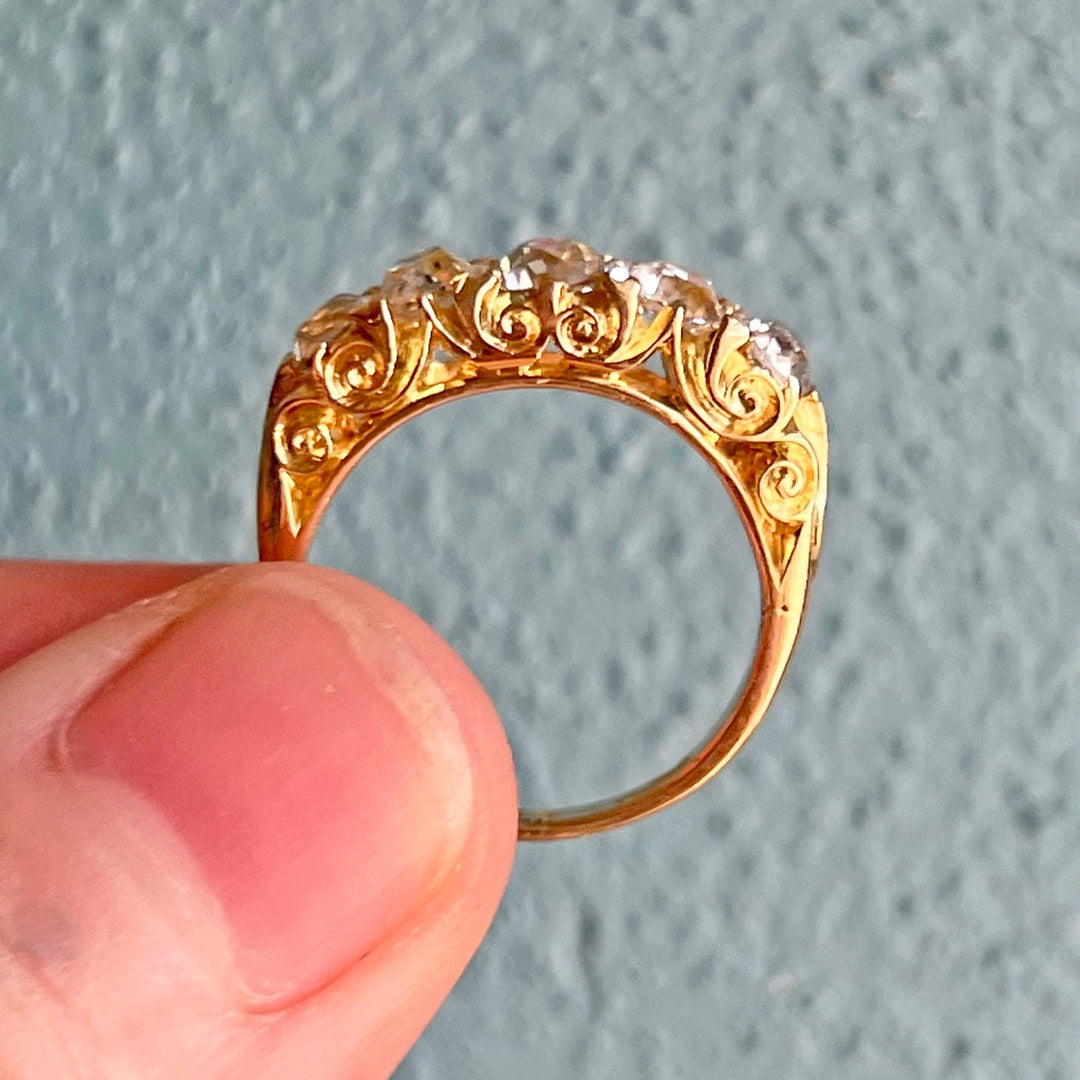 Side view Victorian diamond ring 18k gold band