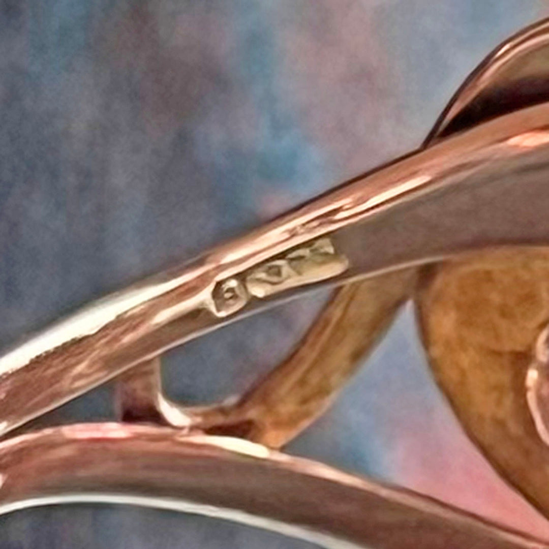 Antique Victorian Double Snake Garnet Ring in Gold, circa 1900