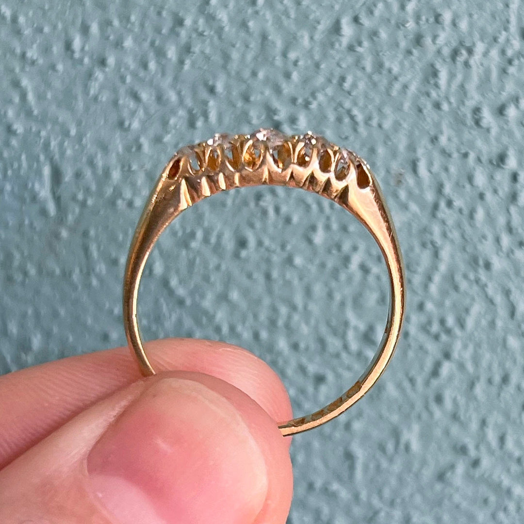 Antique Victorian Five-Diamond Ring 18k Gold, London 1897