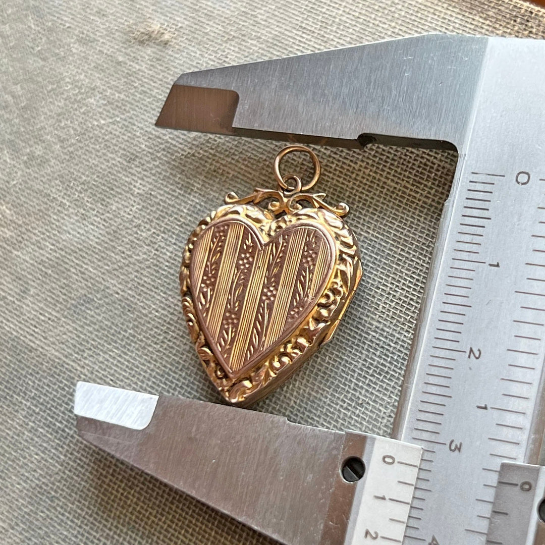 Antique Victorian Gold Engraved Heart Locket with Portraits c. 1890
