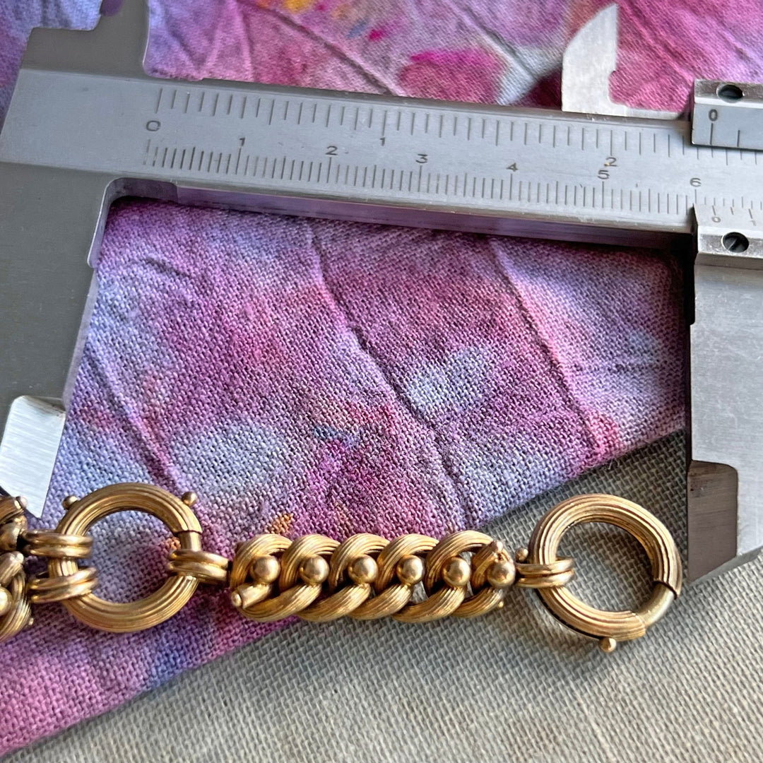 Victorian gold collar necklace with linked structure