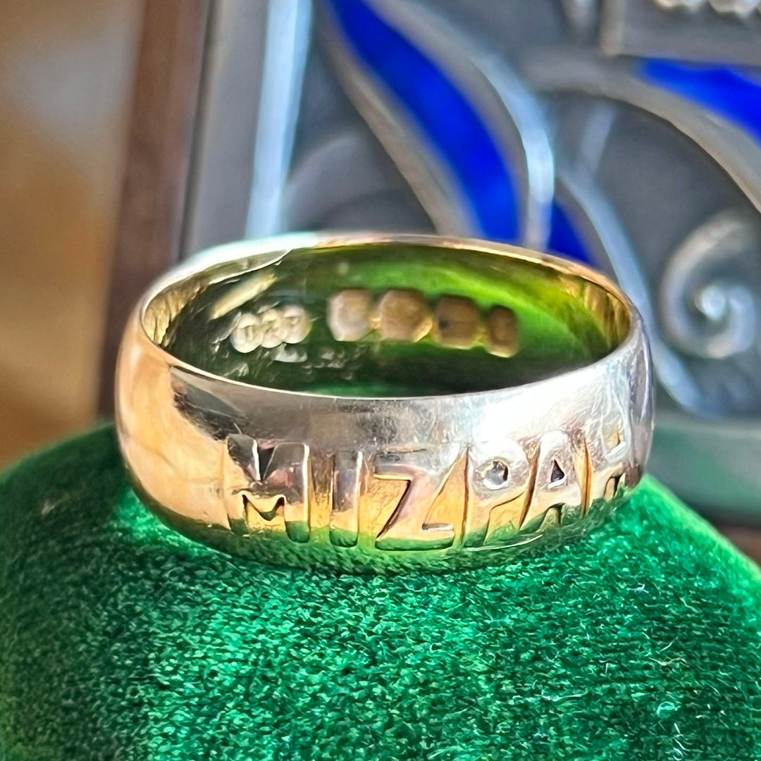Antique Victorian MIZPAH gold band ring 18k