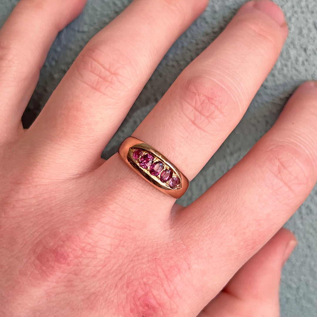 Elegant vintage ruby ring timeless design
