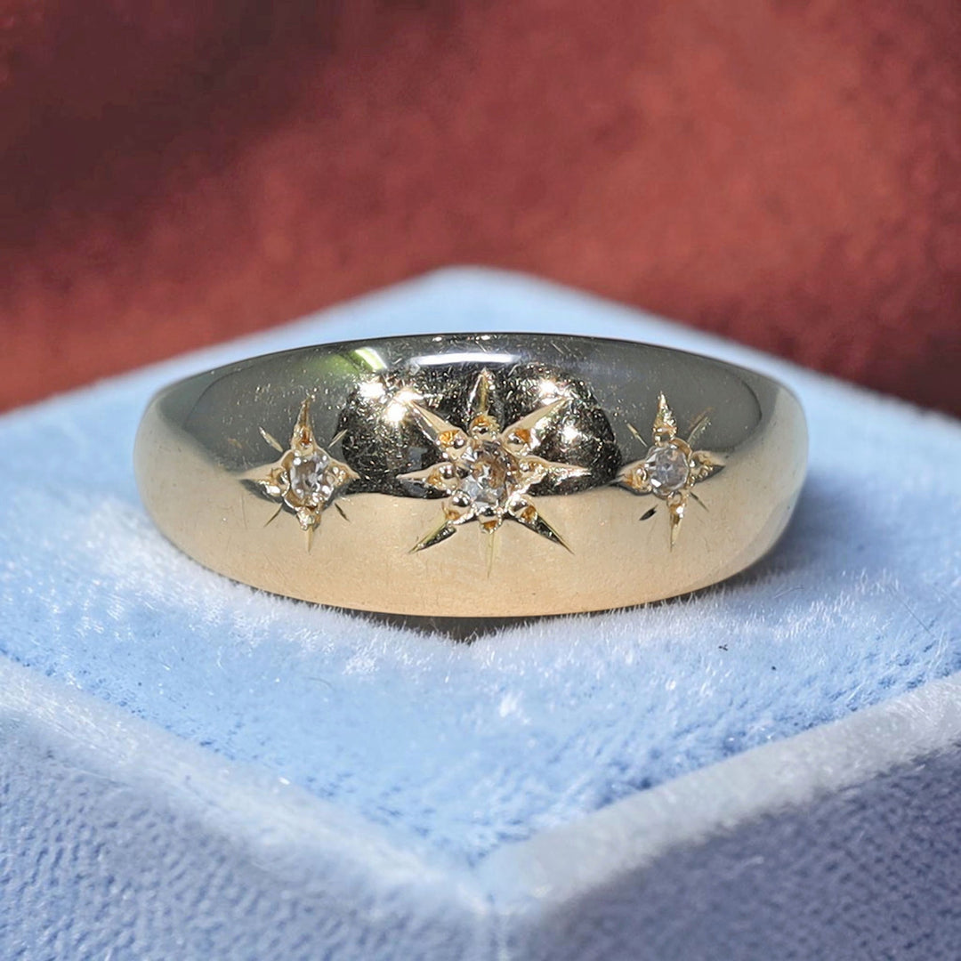 Antique Victorian gold three stone diamond ring