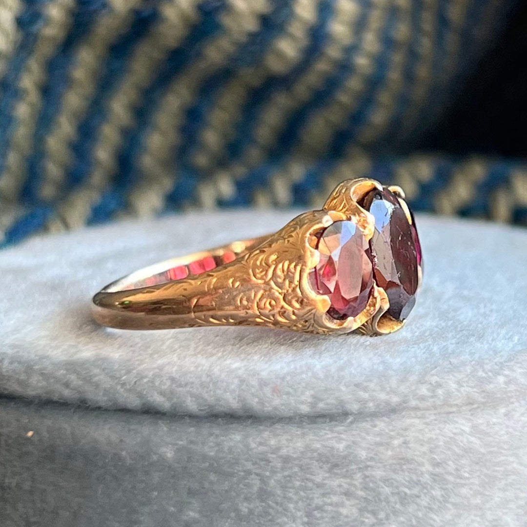 Side profile of Victorian gold garnet ring