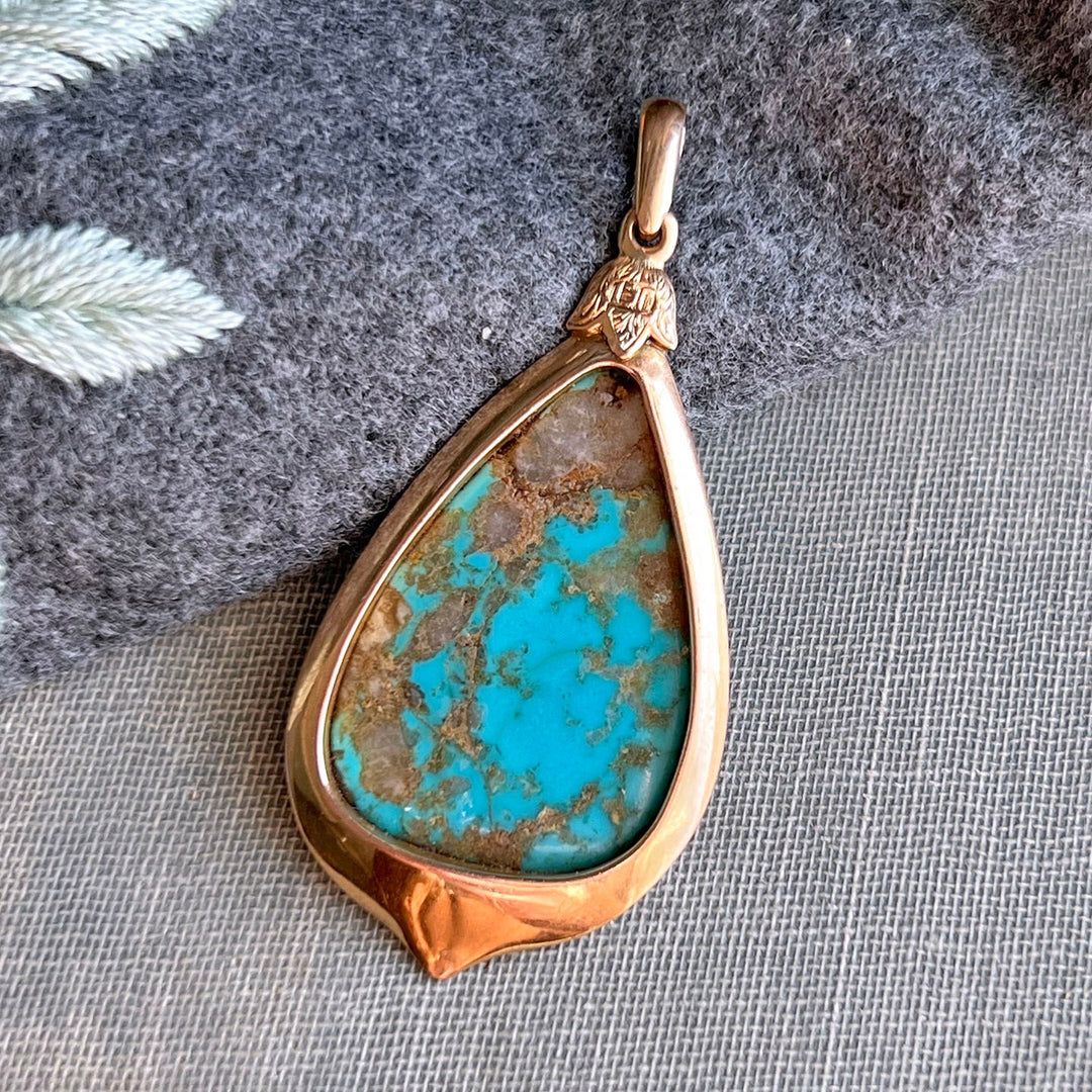 Victorian gold pendant with natural turquoise
