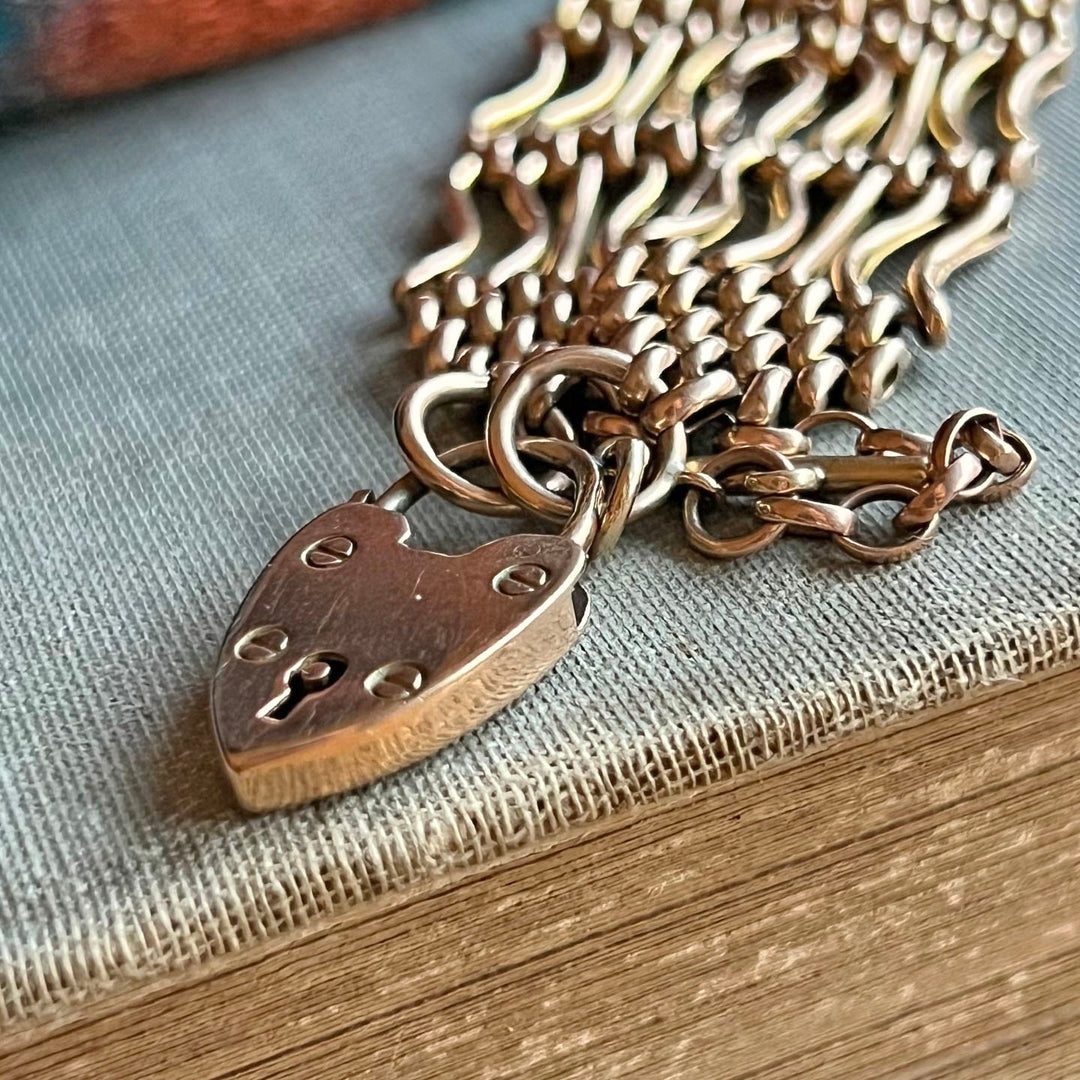 Victorian heart motif gold bracelet close detail