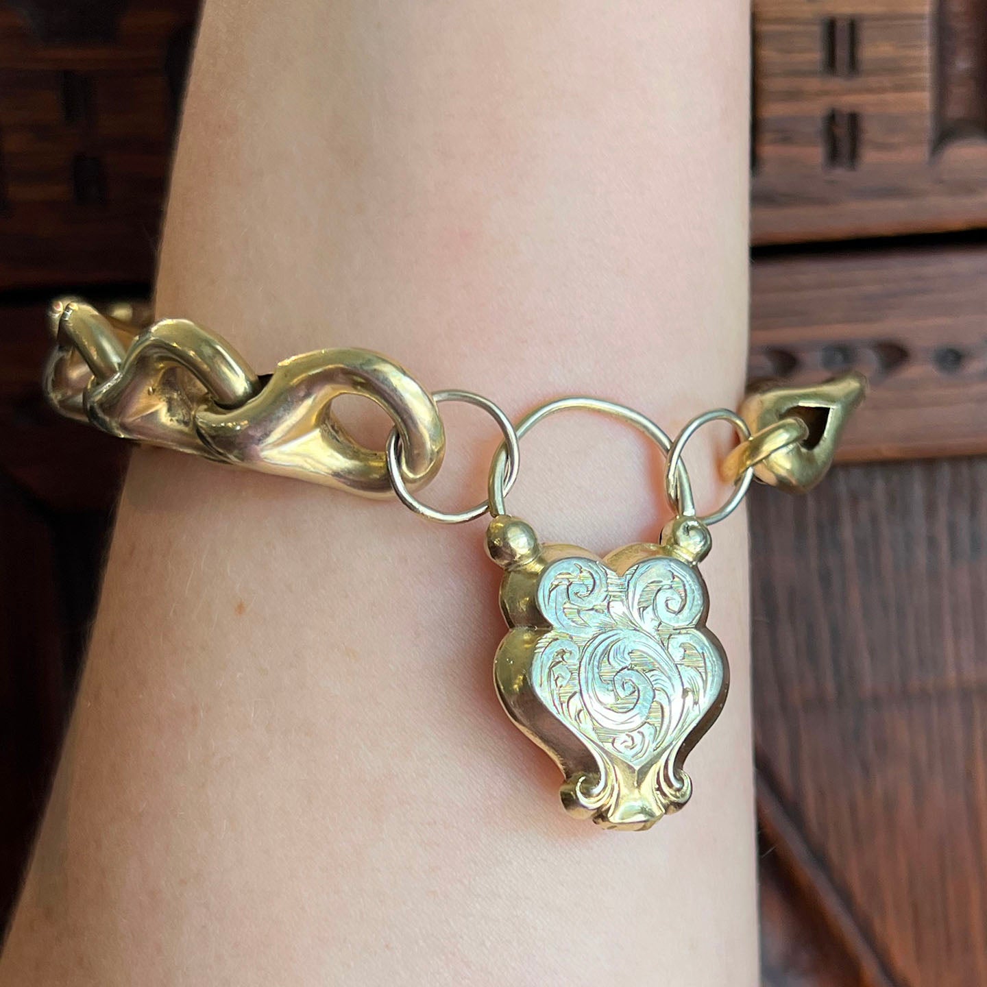 Bracelet Ancien Plaqué Or 19ème Siècle - Breloque Victorienne - Occasion - Vintage