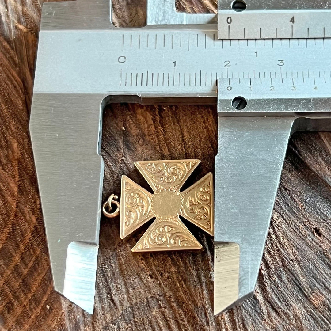 Antique Victorian Maltese Cross Pendant Gold Engraved, c.1890