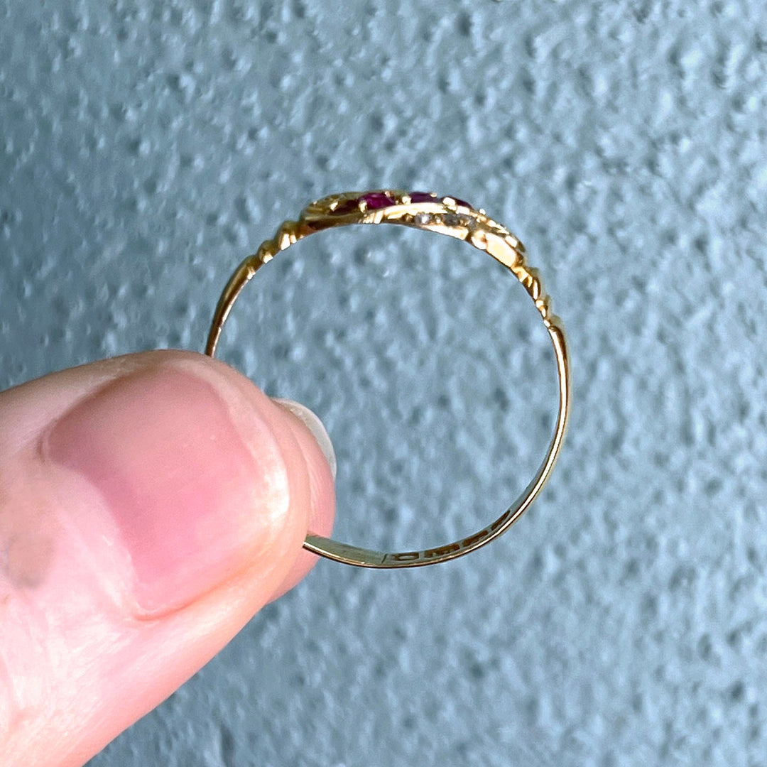 Side view Victorian gold ruby ring band