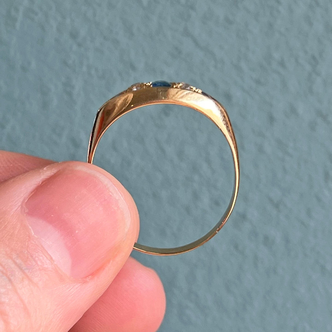 Antique Victorian Sapphire Diamond Ring 18k Gold c.1900