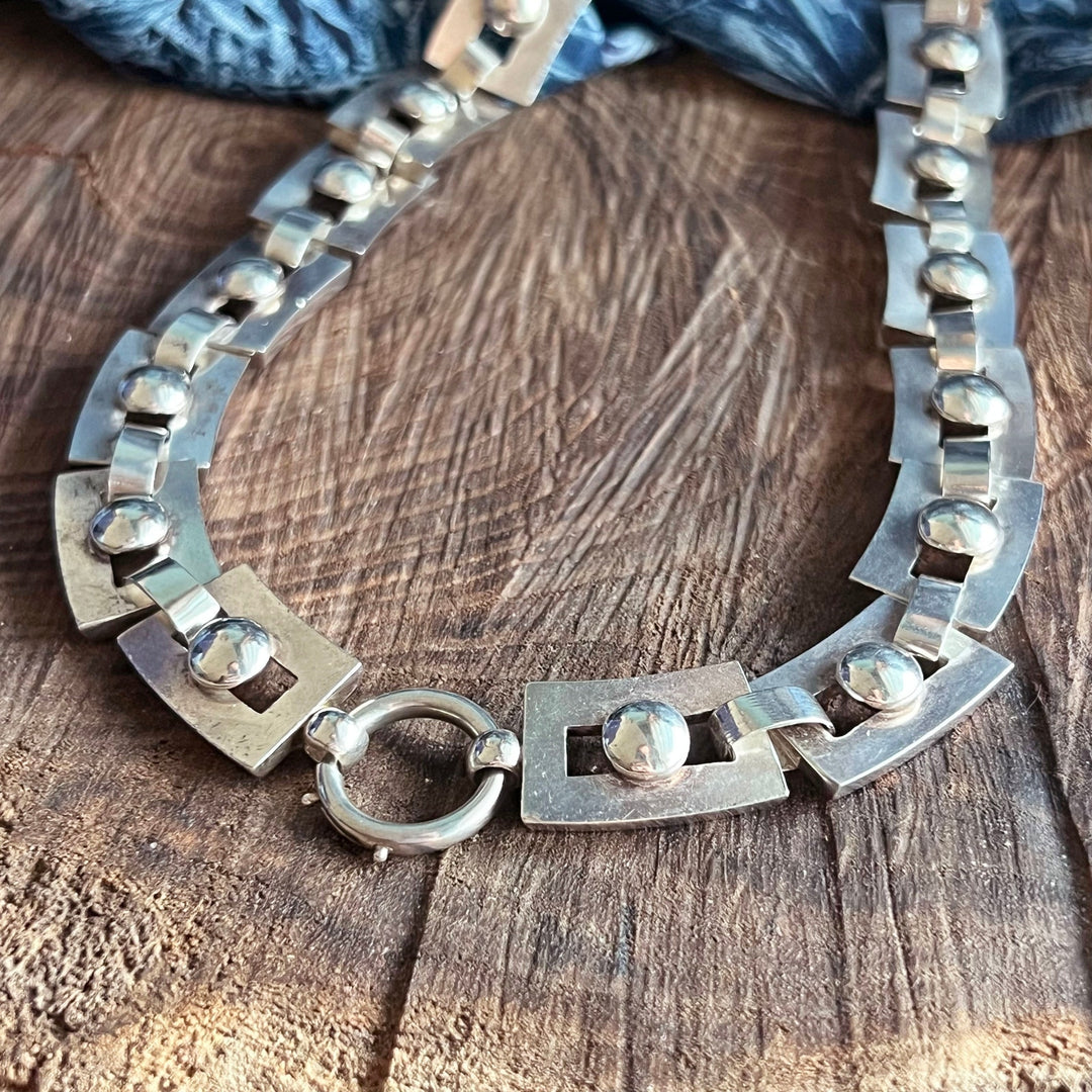 Detailed view of antique silver links